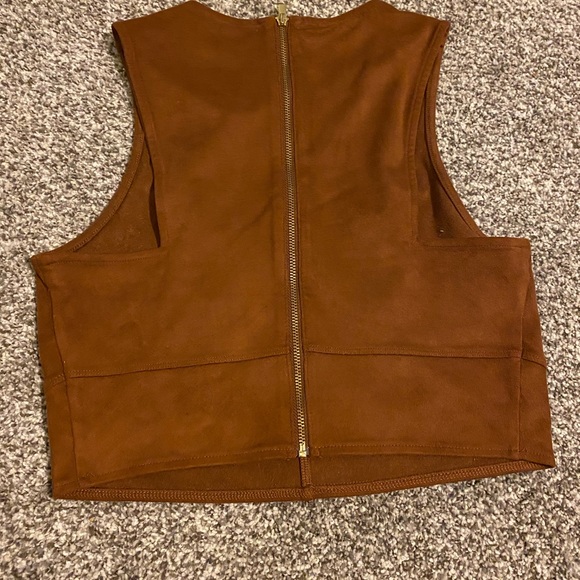 EXPRESS Small Suede Crop Top - Picture 2 of 3